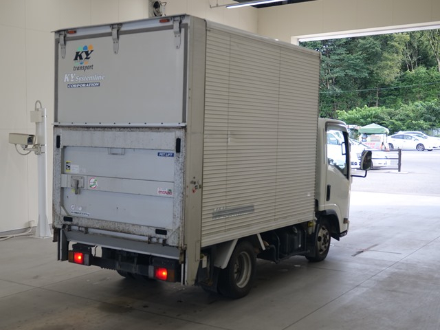 ISUZU