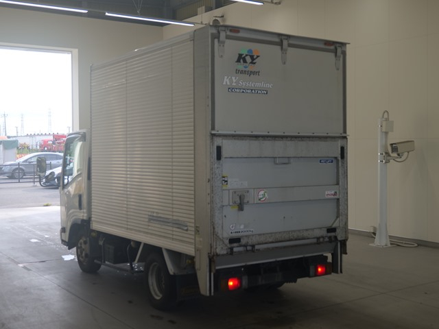 ISUZU
