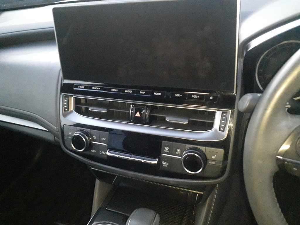 TOYOTA CROWN HYBRID
