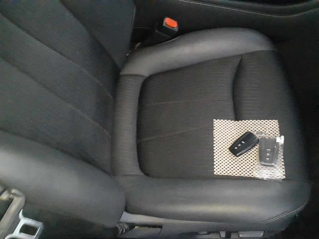 TOYOTA CAMRY HYBRID