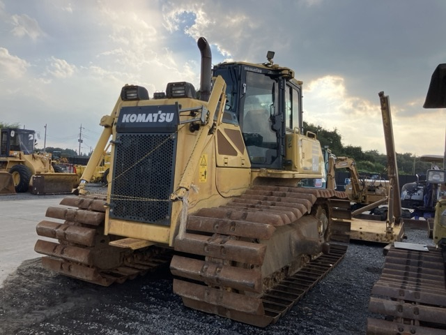 KOMATSU BULLDOZER