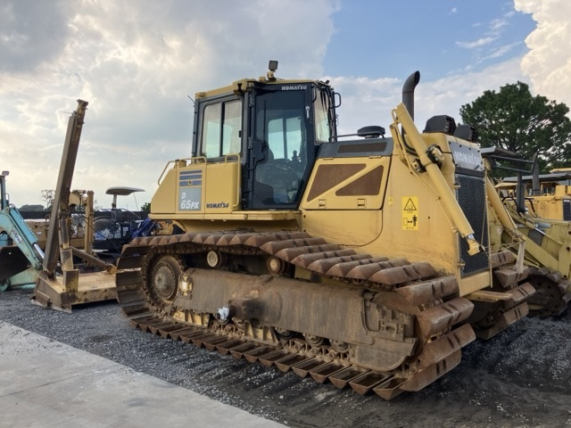 KOMATSU BULLDOZER