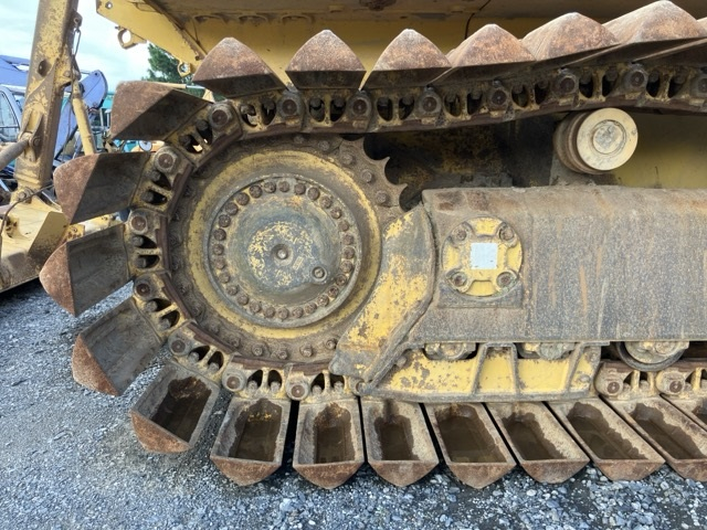 KOMATSU BULLDOZER