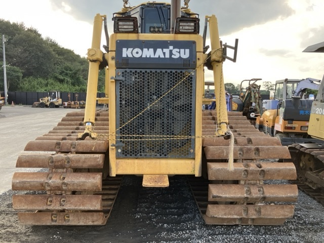 KOMATSU BULLDOZER