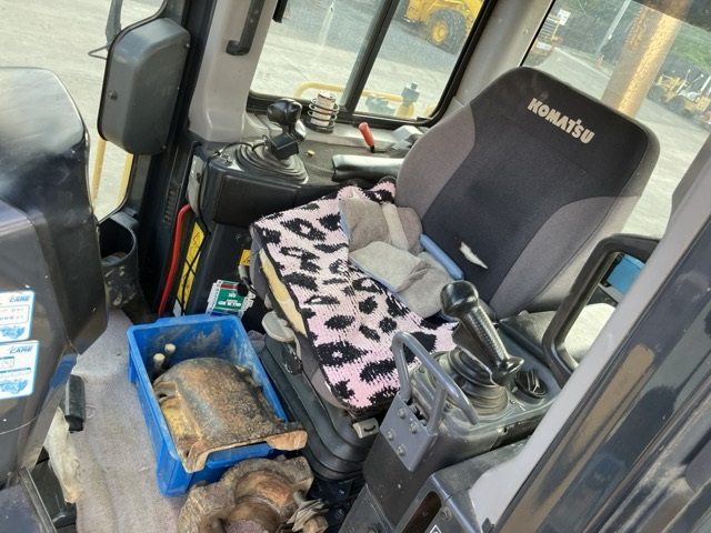 KOMATSU BULLDOZER