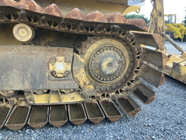 KOMATSU BULLDOZER