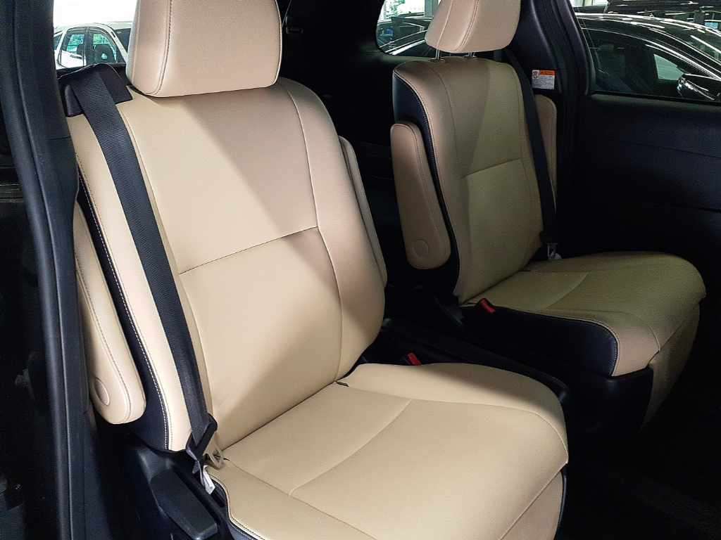 TOYOTA ESTIMA HYBRID
