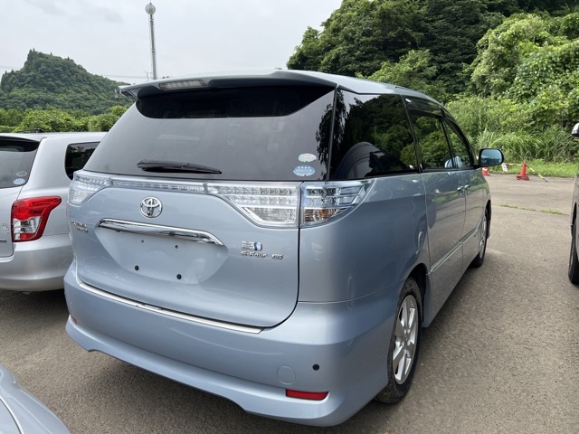 TOYOTA ESTIMA HYBRID