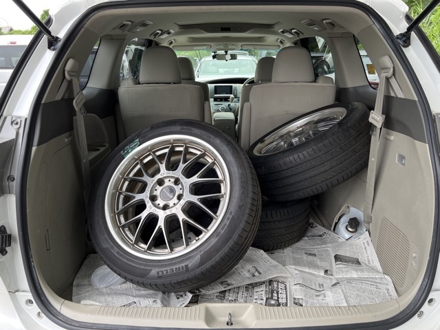 TOYOTA ESTIMA HYBRID