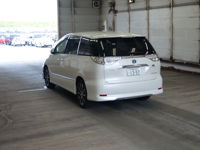 TOYOTA ESTIMA HYBRID