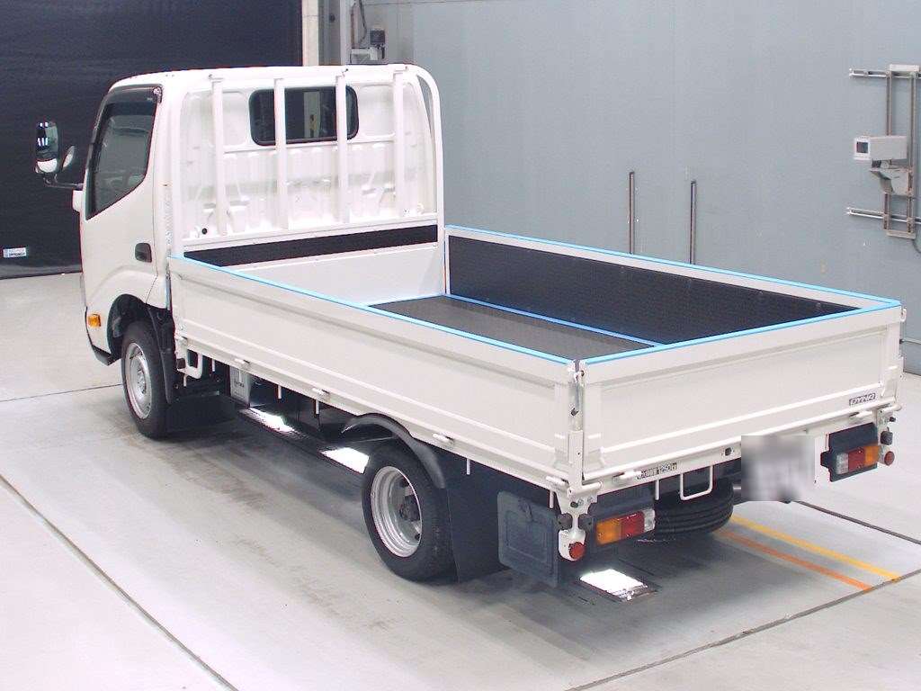 TOYOTA DYNA