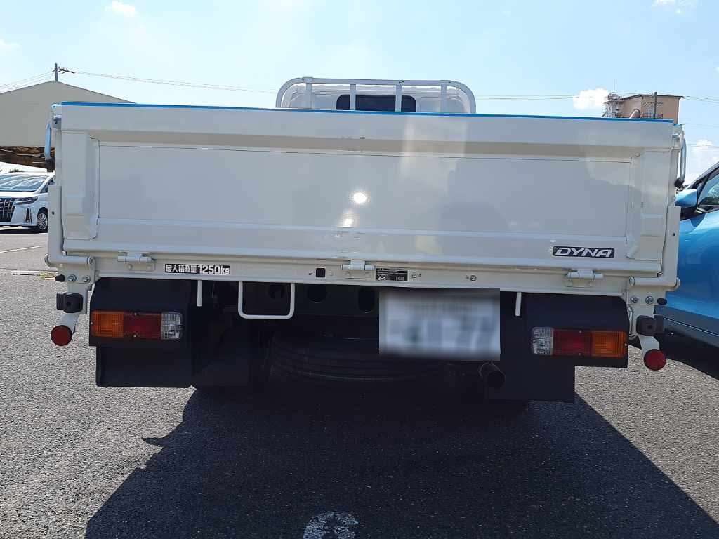 TOYOTA DYNA