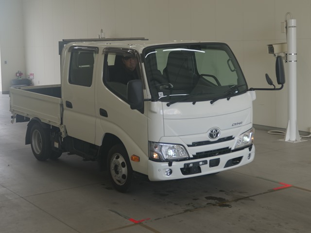 TOYOTA DYNA