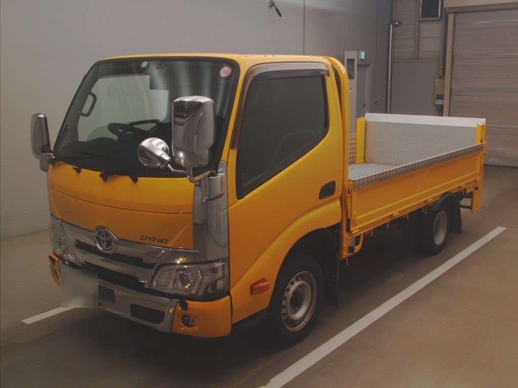 TOYOTA DYNA