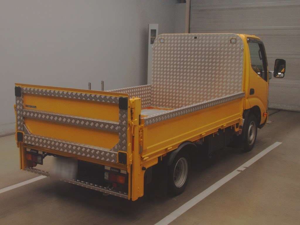TOYOTA DYNA