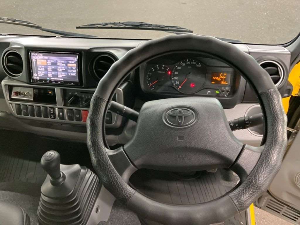 TOYOTA DYNA