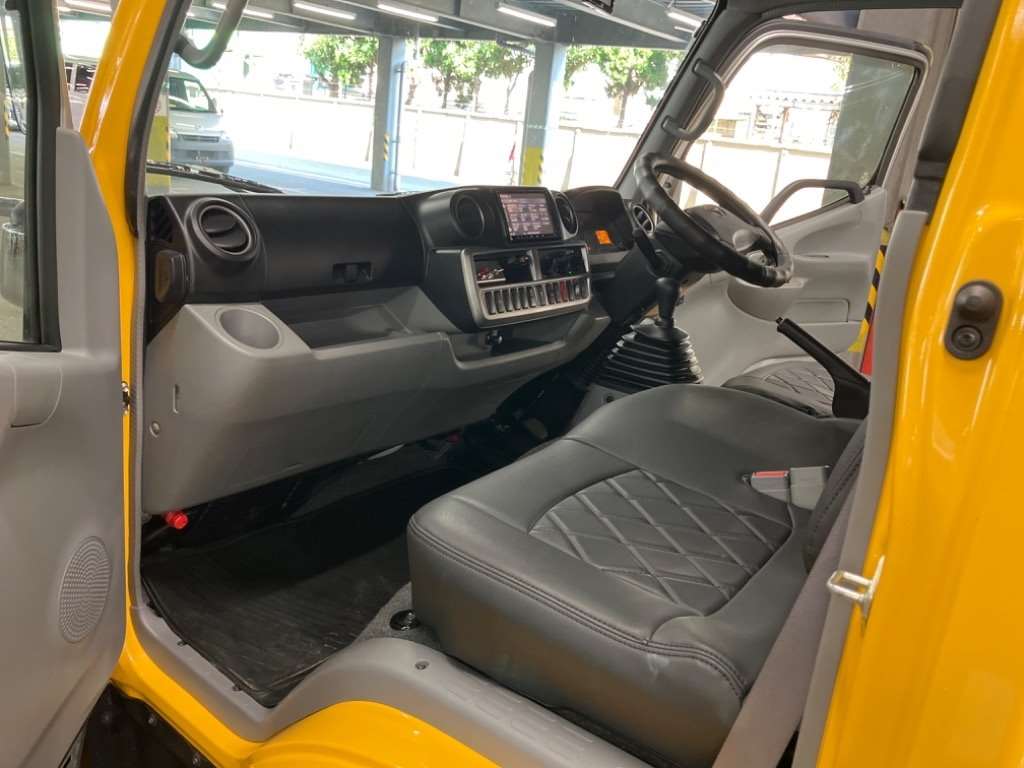 TOYOTA DYNA