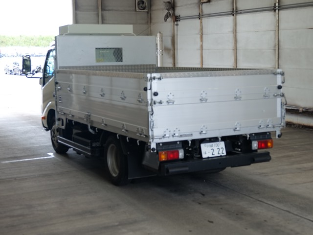 TOYOTA DYNA