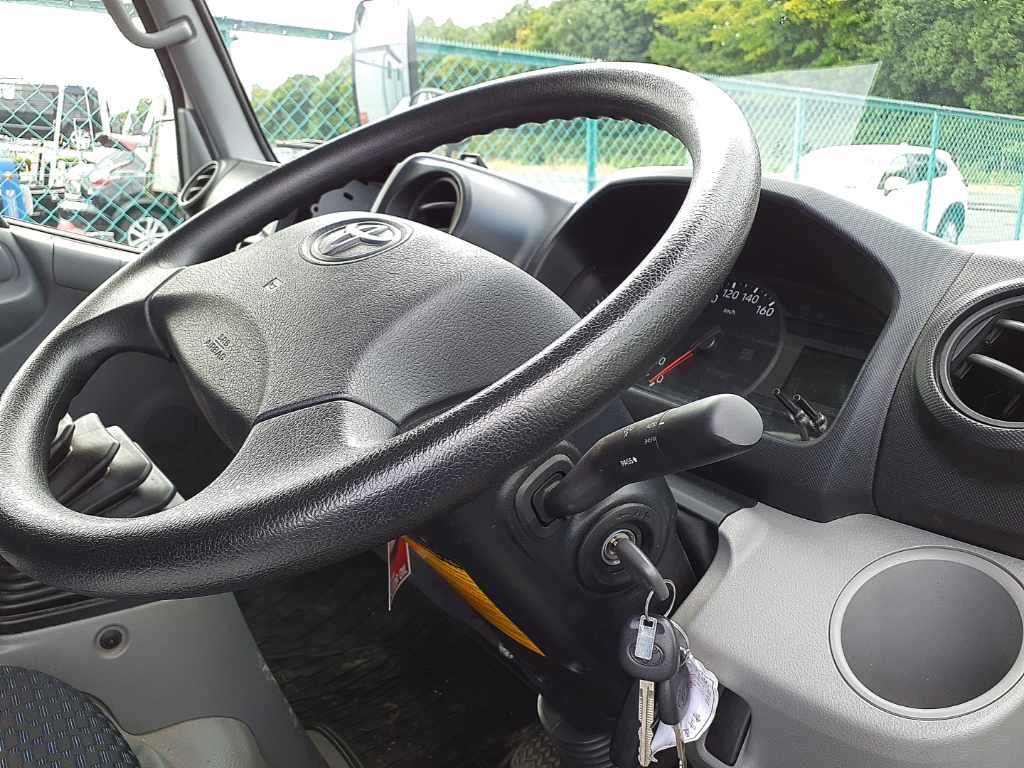 TOYOTA DYNA
