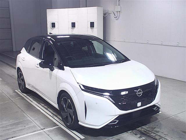 NISSAN AURA