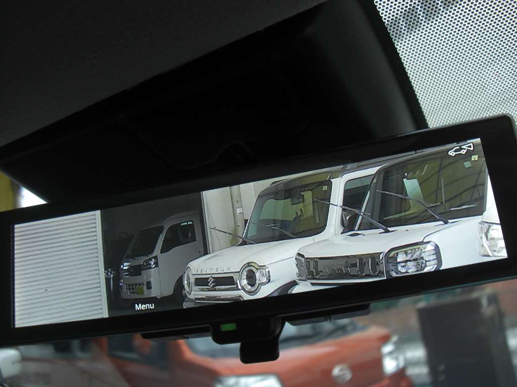 NISSAN AURA