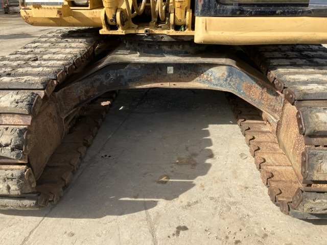 CAT EXCAVATOR