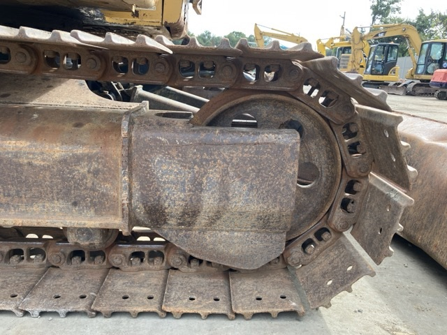 CAT EXCAVATOR