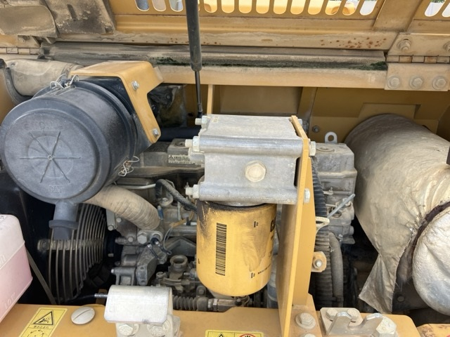 CAT EXCAVATOR