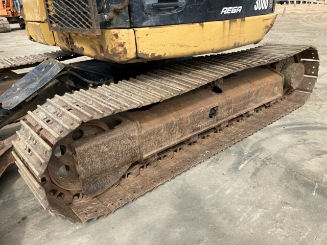 CAT EXCAVATOR