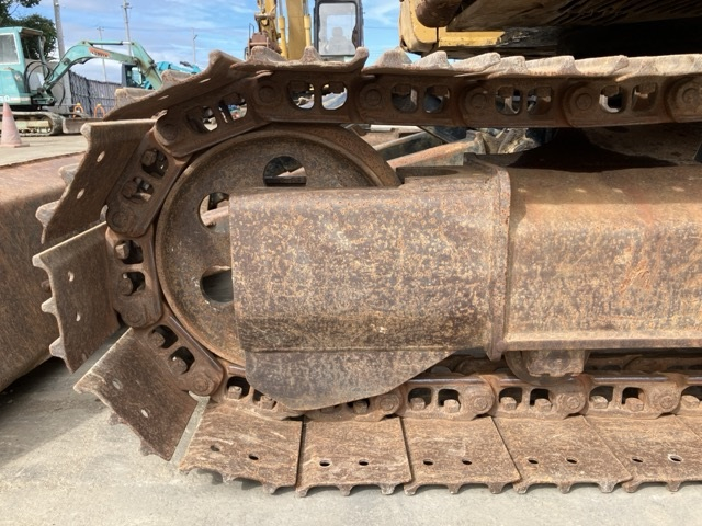 CAT EXCAVATOR