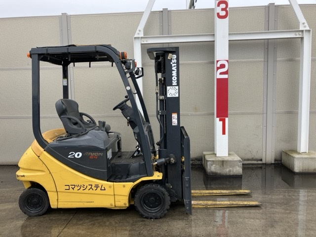 KOMATSU ELECTRIC FORKLIFT