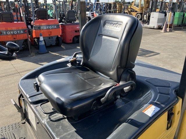 KOMATSU ELECTRIC FORKLIFT