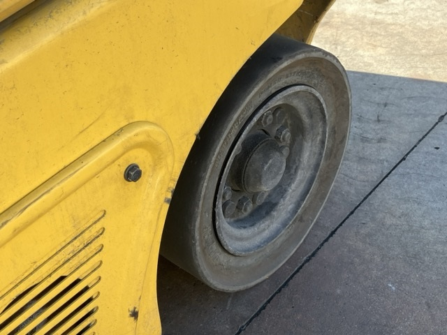 KOMATSU ELECTRIC FORKLIFT