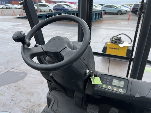 KOMATSU ELECTRIC FORKLIFT