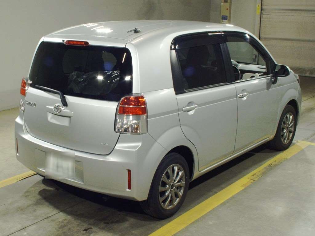 TOYOTA SPADE