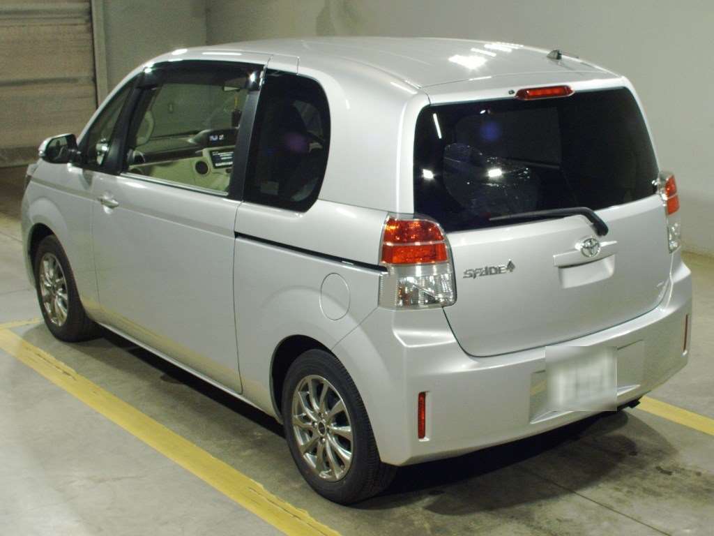 TOYOTA SPADE