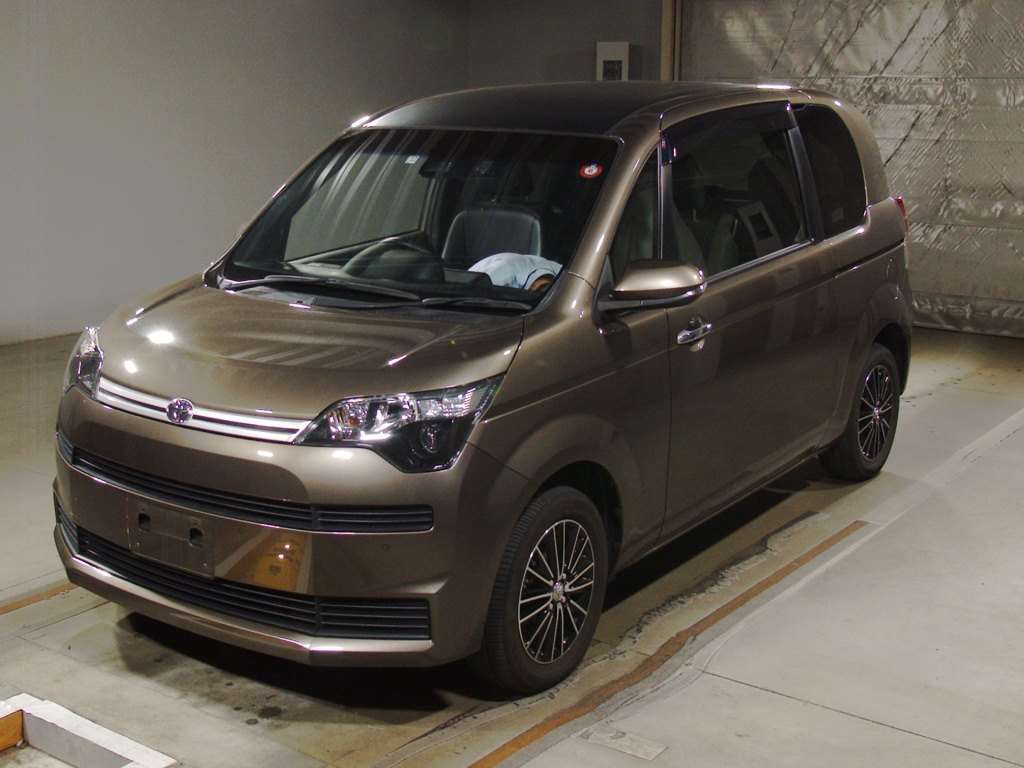 TOYOTA SPADE