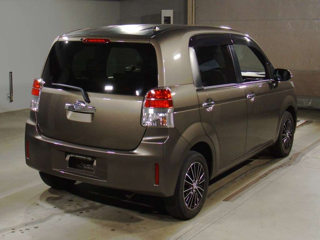 TOYOTA SPADE