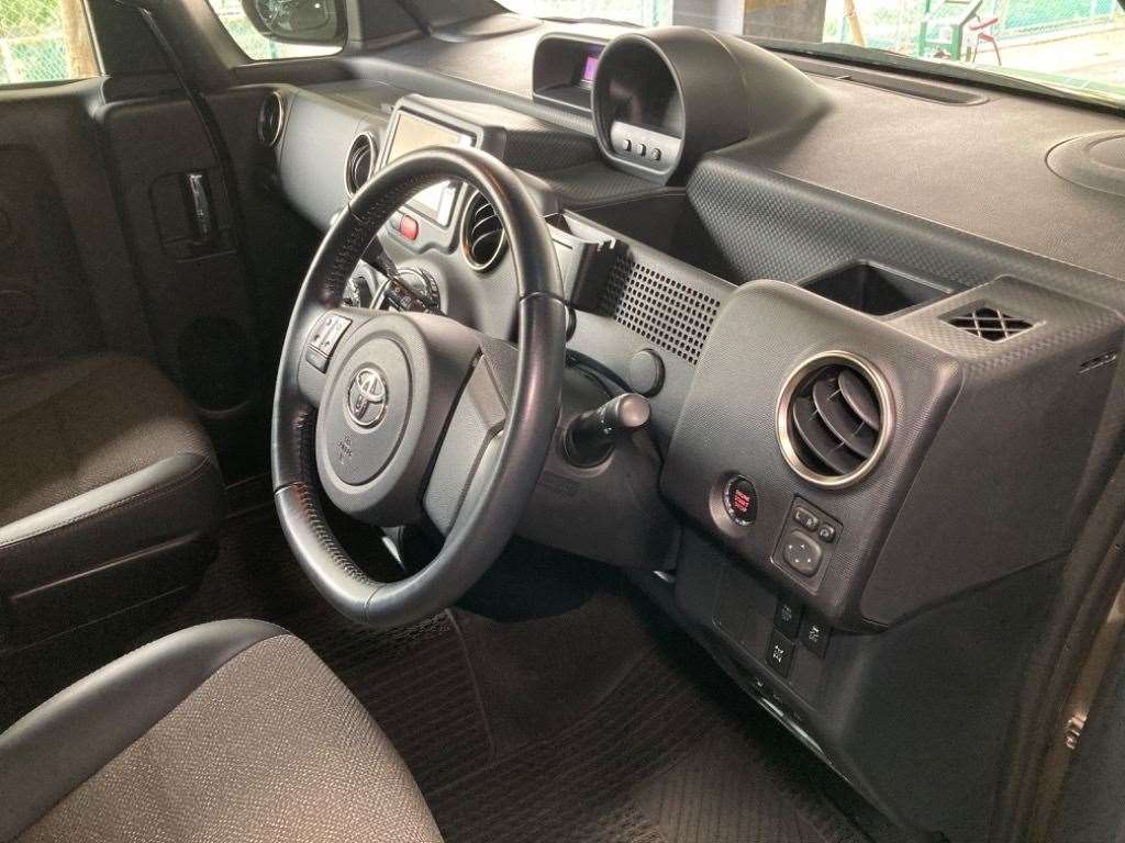 TOYOTA SPADE
