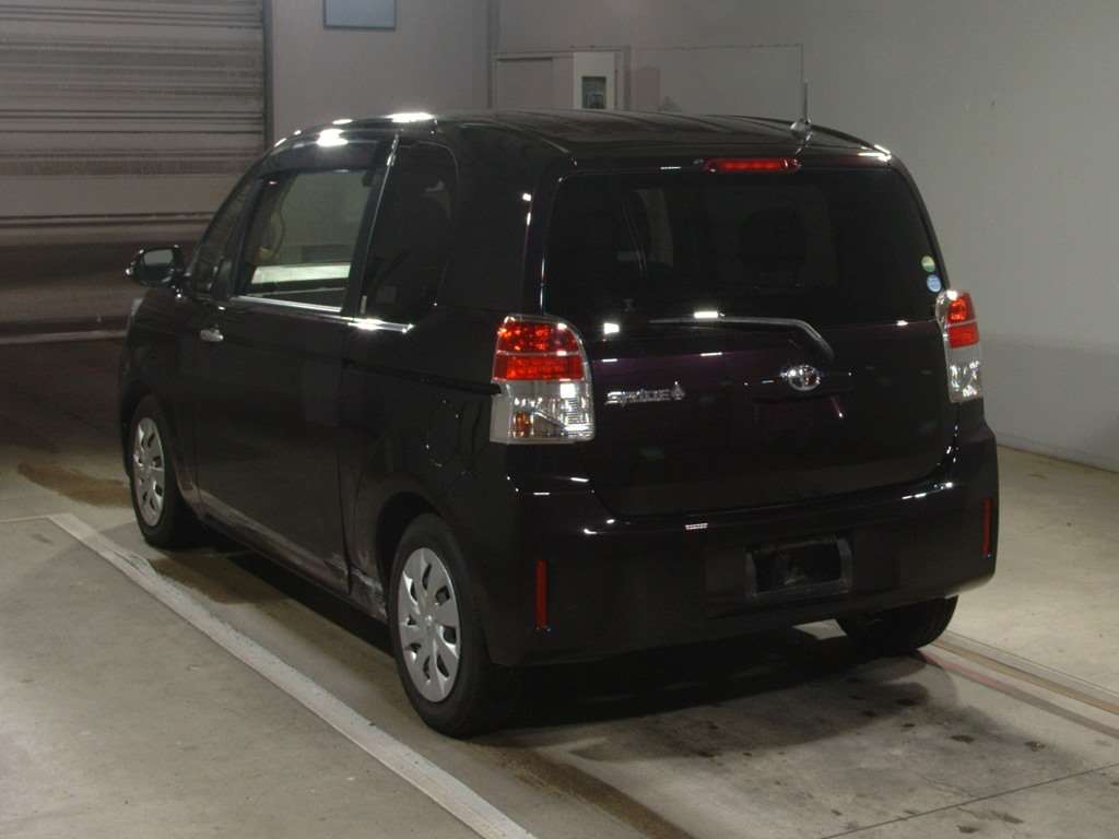 TOYOTA SPADE