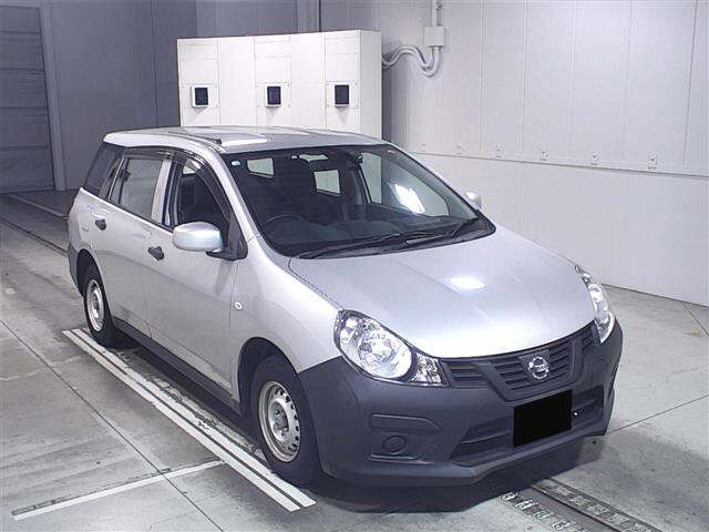 NISSAN AD WAGEN
