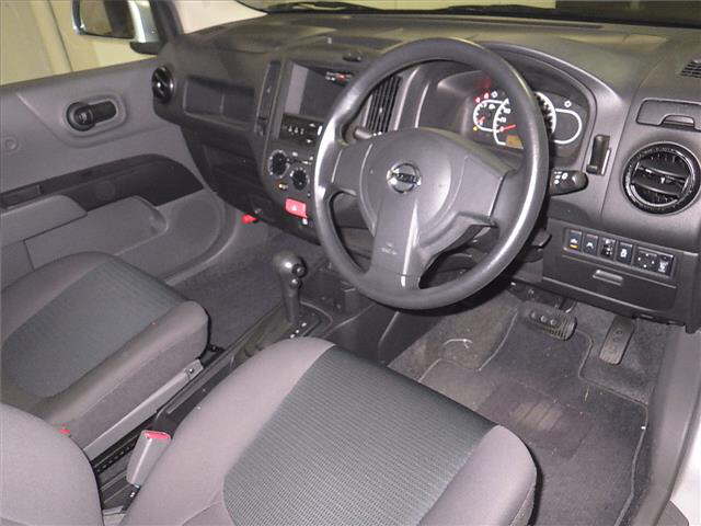 NISSAN AD WAGEN