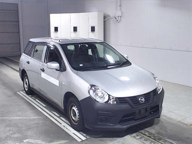 NISSAN AD WAGEN
