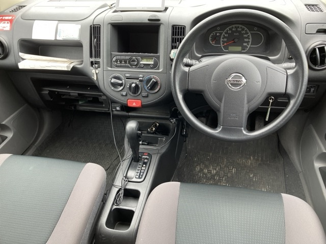 NISSAN AD WAGEN