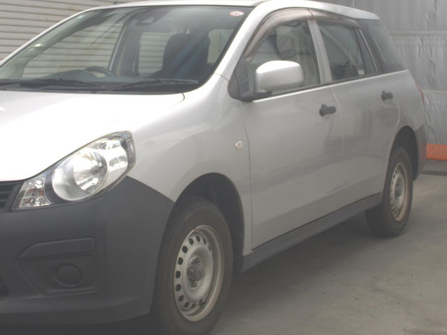 NISSAN AD WAGEN