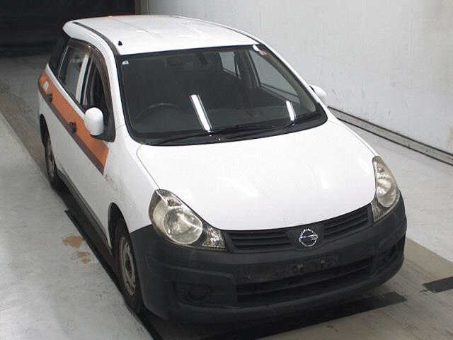 NISSAN AD WAGEN