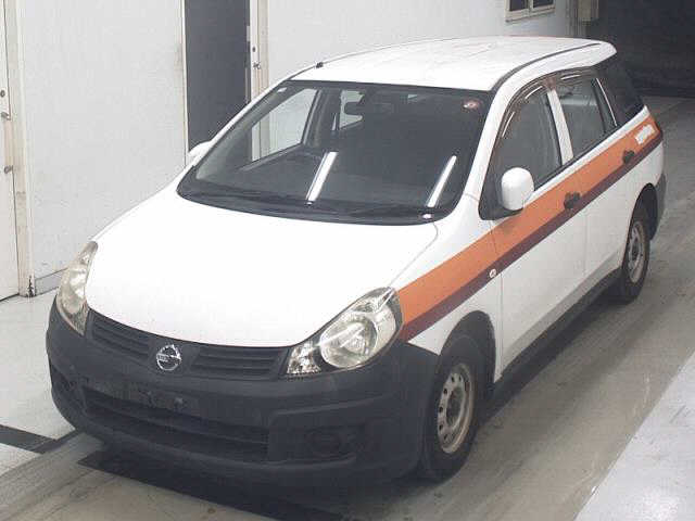 NISSAN AD WAGEN
