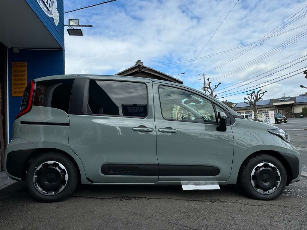 TOYOTA SIENTA