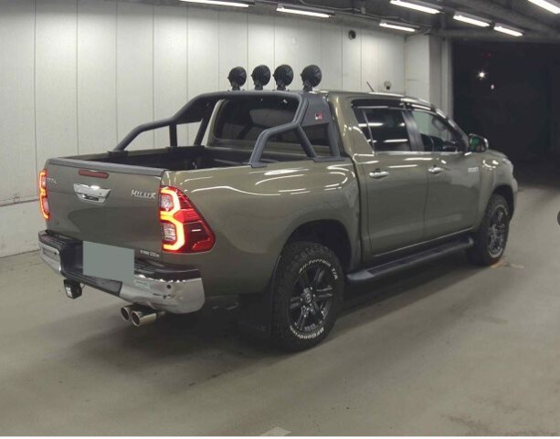 TOYOTA HILUX　2021