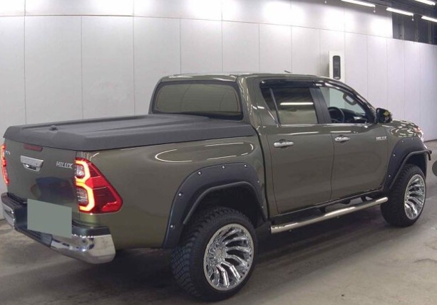 TOYOTA HILUX　2021